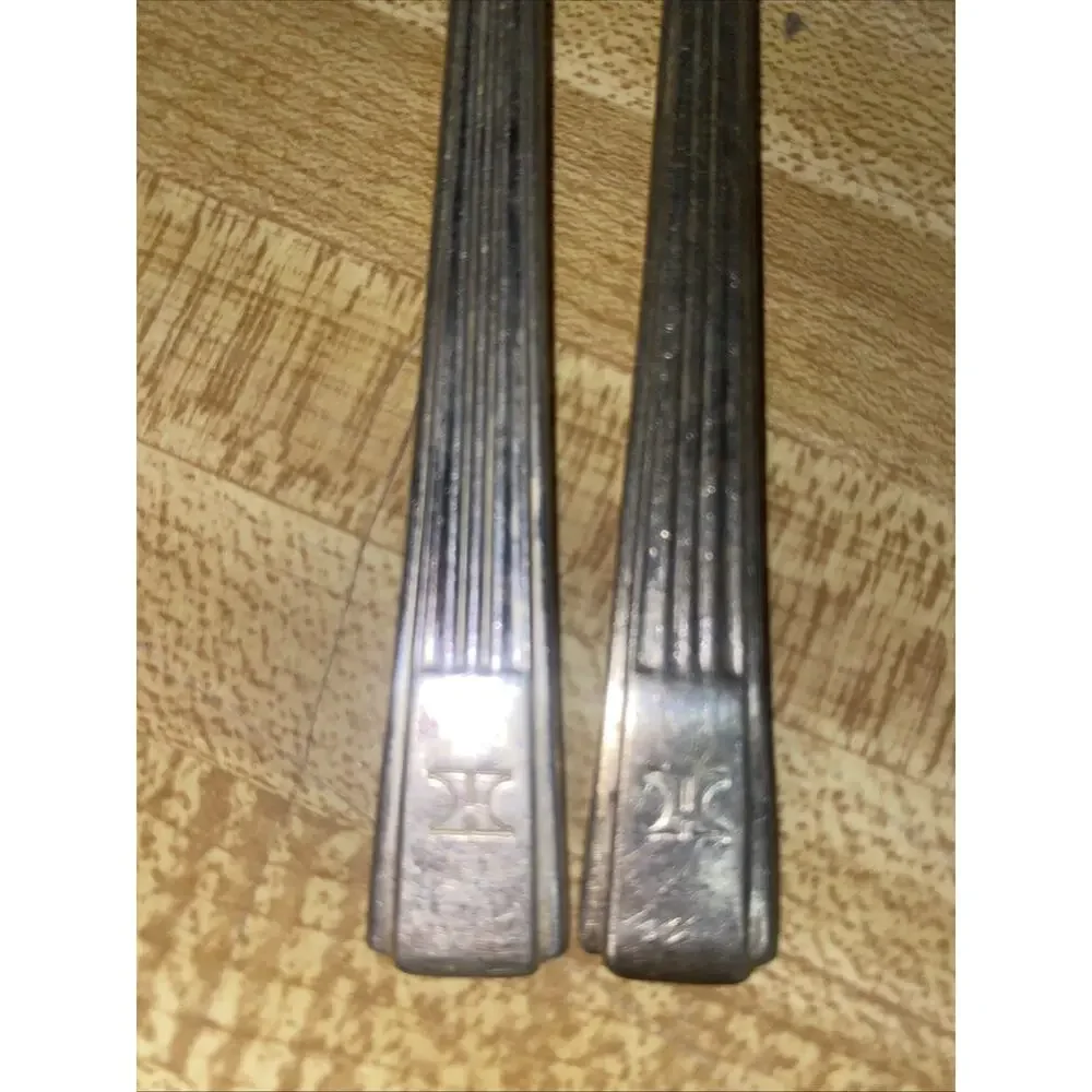 Set Of 2 Hilton Hotel International Silver Cocktail Seafood Forks Silverplate